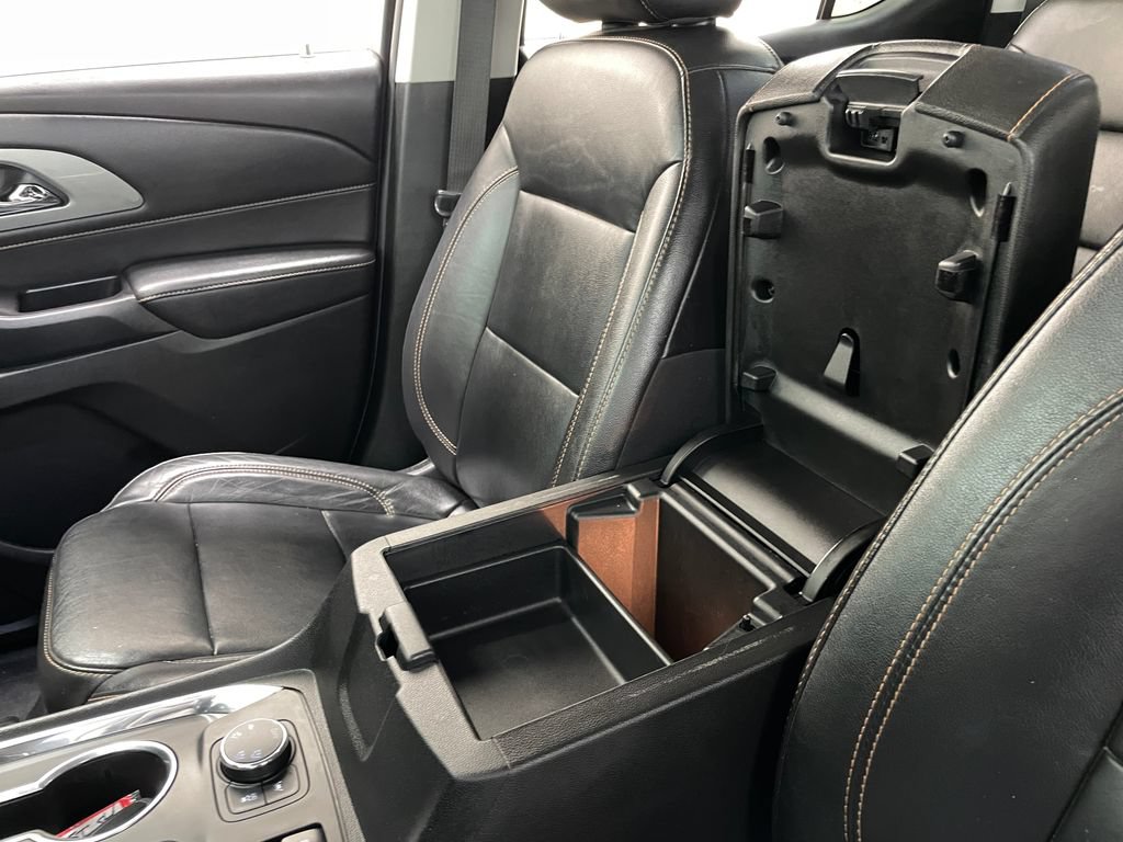 Used 2020 Chevrolet Traverse RS w/ LPO, Floor Liner Package AWD/4WD image 34