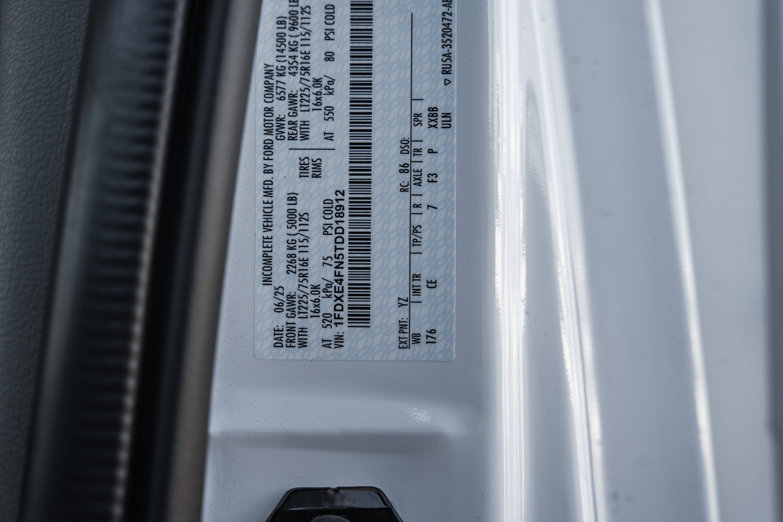 New 2026 Ford E-450 and Econoline 450 Super Duty w/ Power Equipment Group RWD image 38