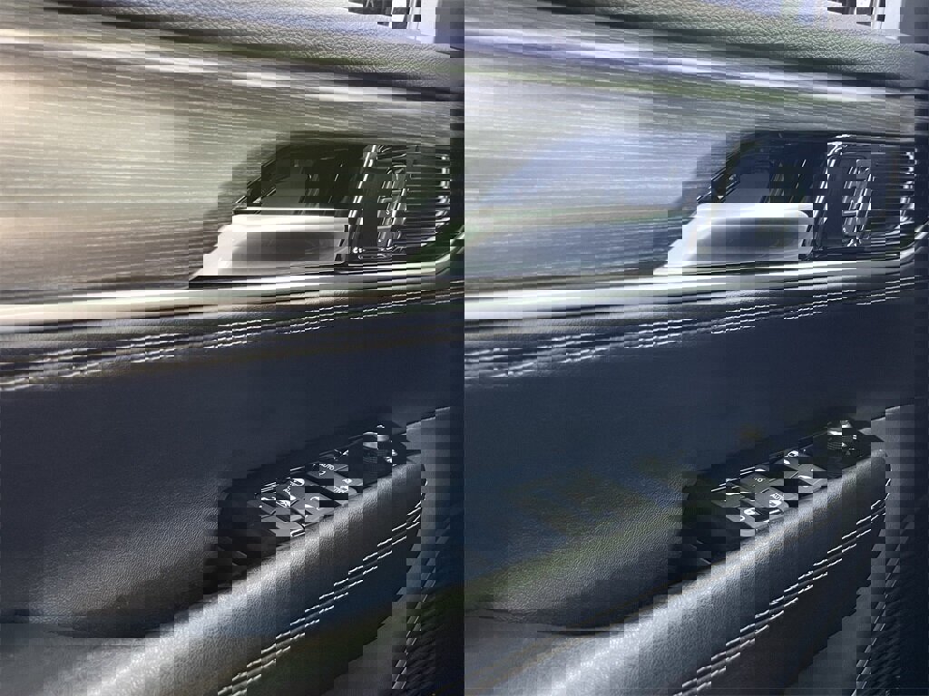 Used 2023 Jeep Wagoneer Series III w/ Preferred Equipment Group image 24