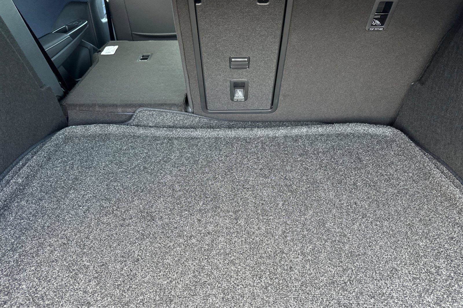 New 2026 Volkswagen Taos SEL image 14