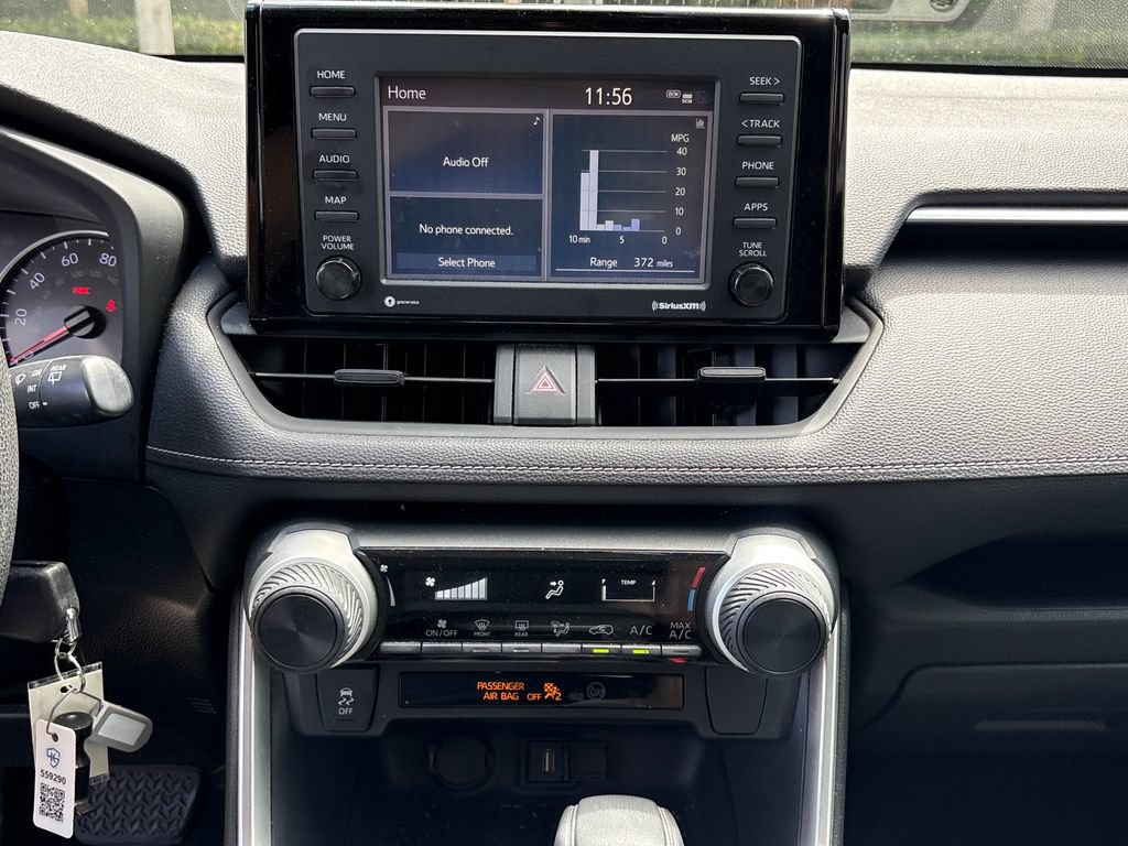 Used 2020 Toyota RAV4 LE FWD image 23