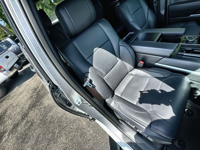 New 2024 Toyota Tundra Platinum image 34