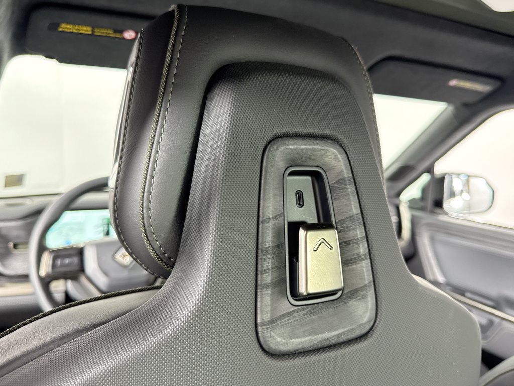Used 2022 Rivian R1T Adventure AWD/4WD image 21