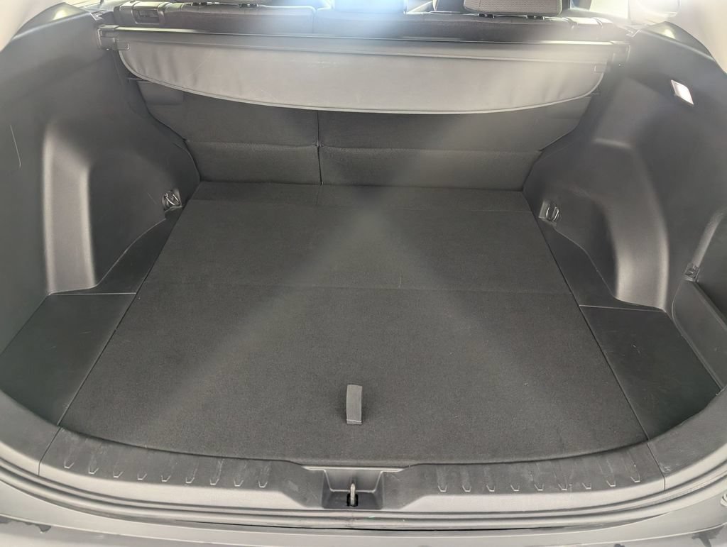 Used 2024 Toyota RAV4 XLE w/ Convenience Package FWD image 29