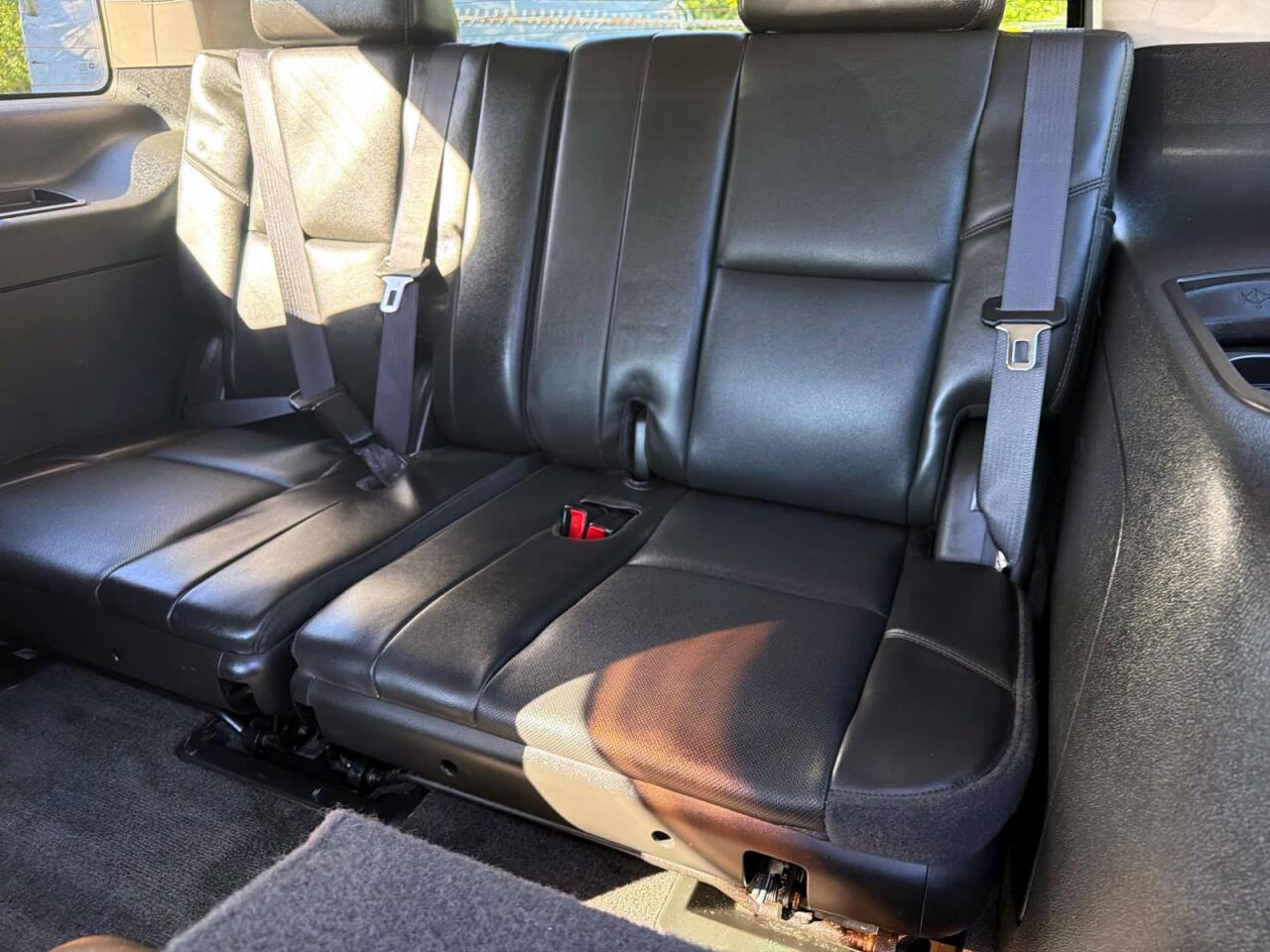 Used 2011 Chevrolet Tahoe LTZ AWD/4WD image 10