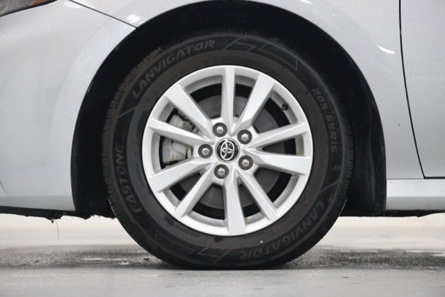 Used 2025 Toyota Camry LE FWD image 11