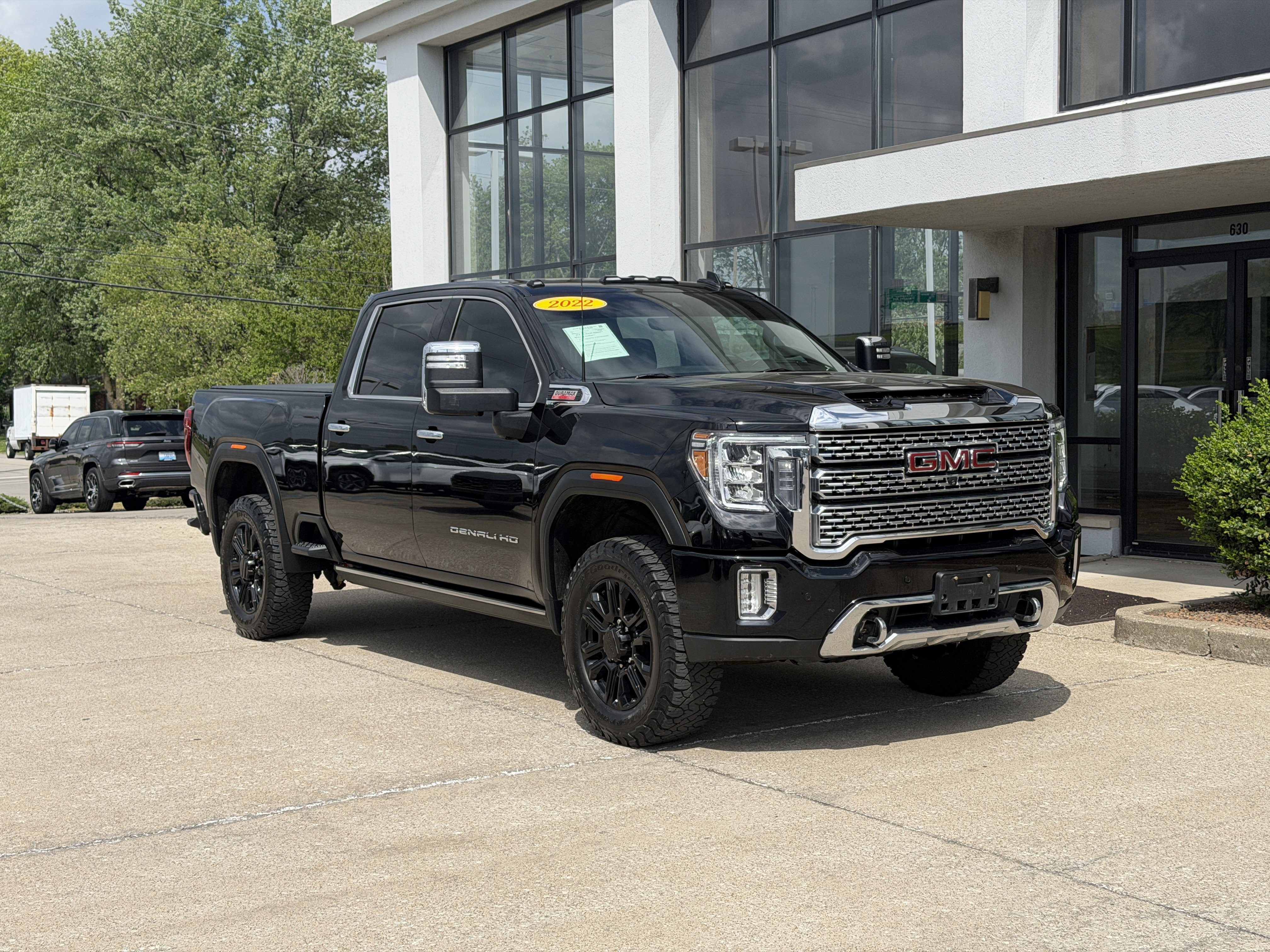 Used 2022 GMC Sierra 2500 Denali w/ Denali Black Diamond Edition AWD/4WD video 2