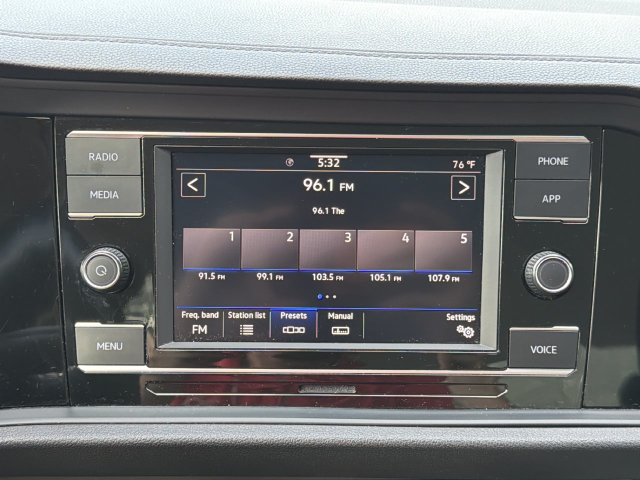 Used 2024 Volkswagen Jetta S FWD image 4