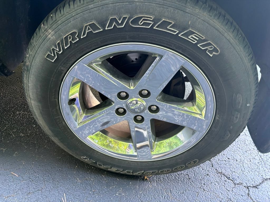 Used 2018 RAM 1500 Express AWD/4WD image 7