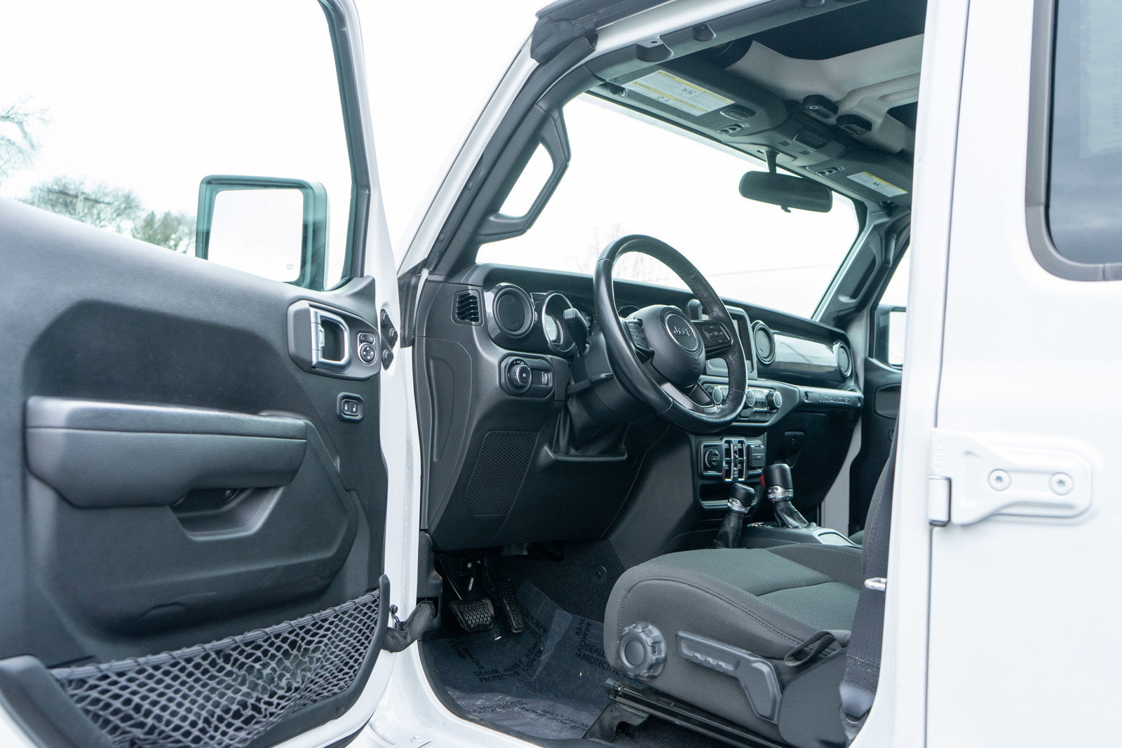 Used 2023 Jeep Wrangler Unlimited Sport image 13