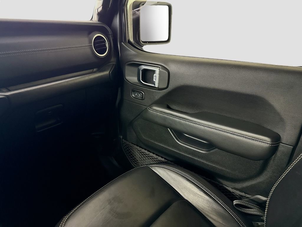 Used 2020 Jeep Wrangler Unlimited Sahara w/ Uconnect 4C Nav & Sound Group image 18