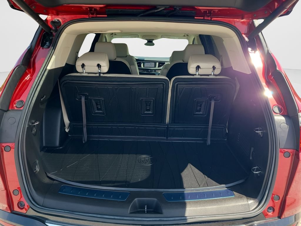 Used 2022 Buick Enclave Essence w/ Sound and Sites Package FWD image 9