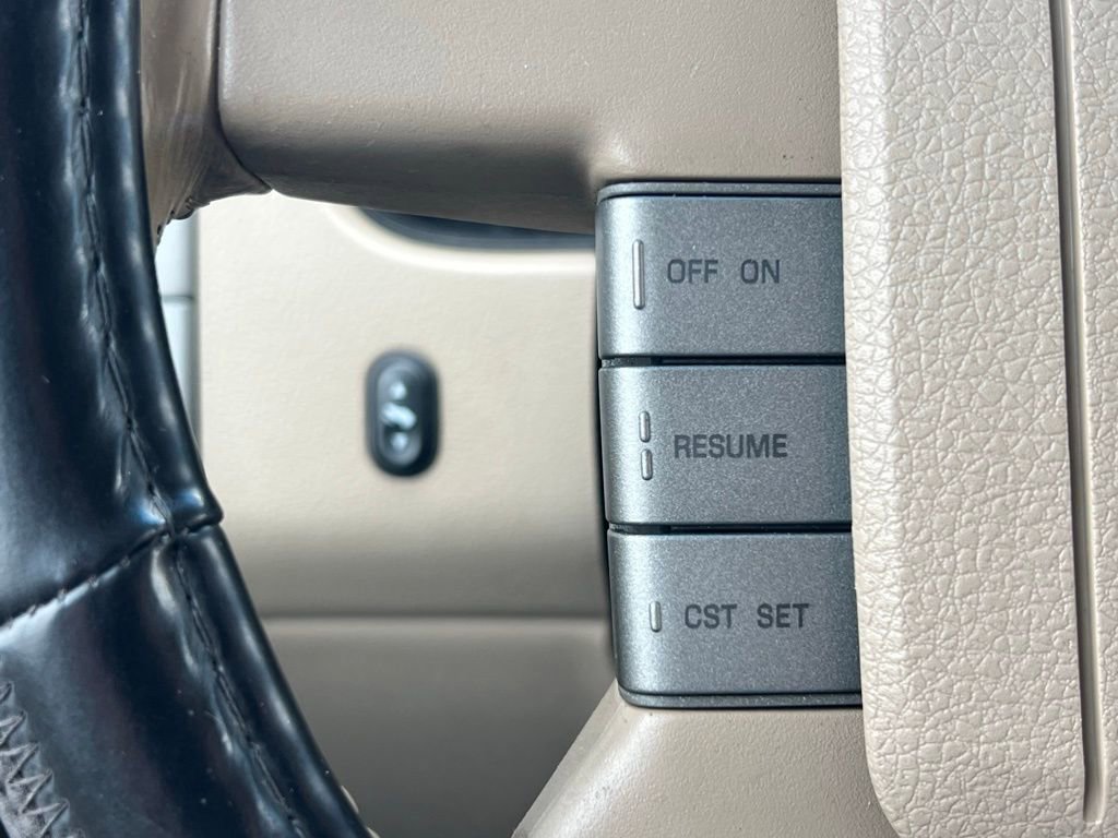 Used 2004 Ford F150 Lariat image 34