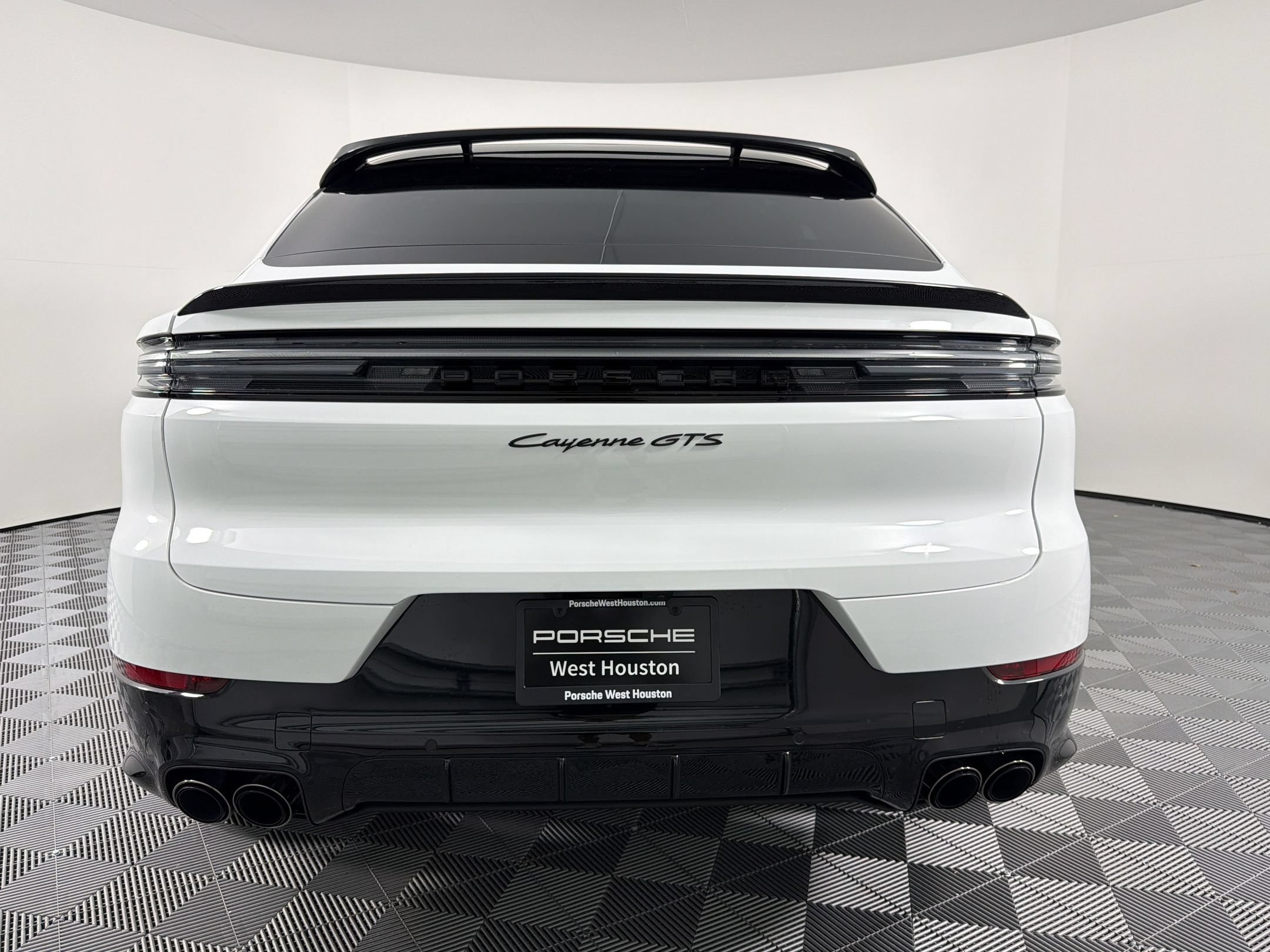 New 2026 Porsche Cayenne GTS AWD/4WD image 10