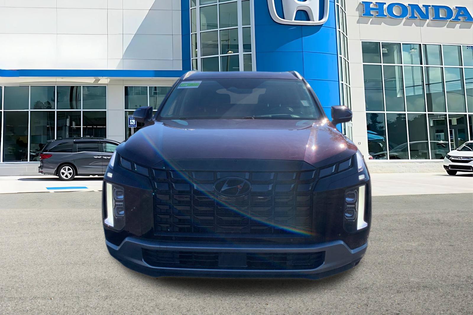 Used 2024 Hyundai Palisade Limited AWD/4WD image 8