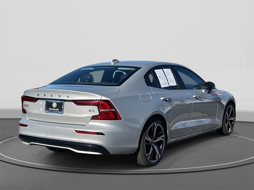 Used 2024 Volvo S60 B5 Plus image 4