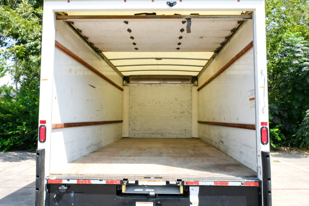Used 2021 GMC Savana 3500 Extended w/ Power Convenience Package RWD image 29