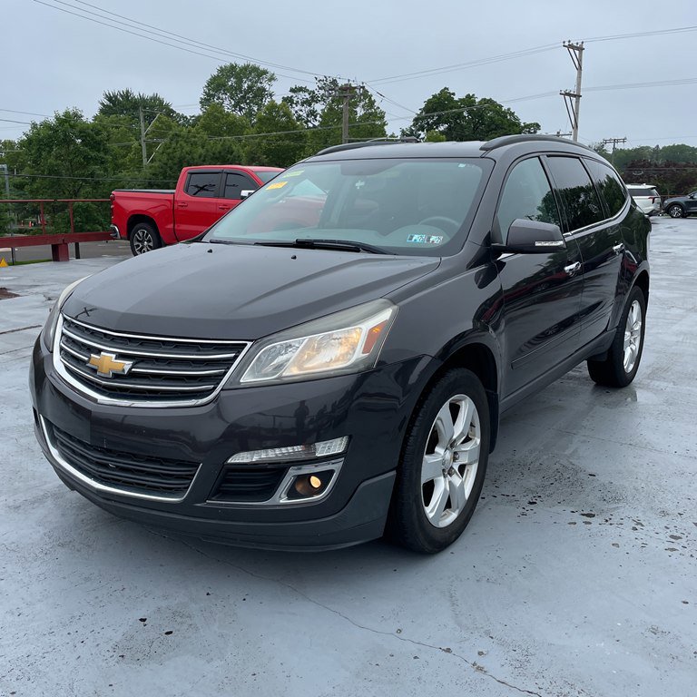 Used 2017 Chevrolet Traverse LT w/ Style and Technology Package