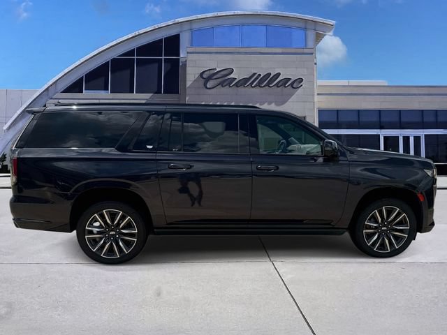 Used 2023 Cadillac Escalade ESV Sport Platinum AWD/4WD image 4