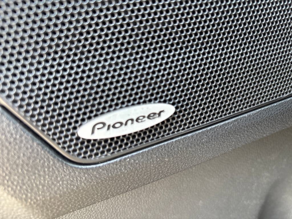 Used 2015 GMC Terrain SLT w/ Chrome Appearance Package image 15