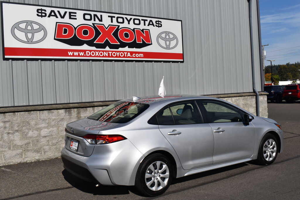 Certified 2026 Toyota Corolla LE FWD image 4
