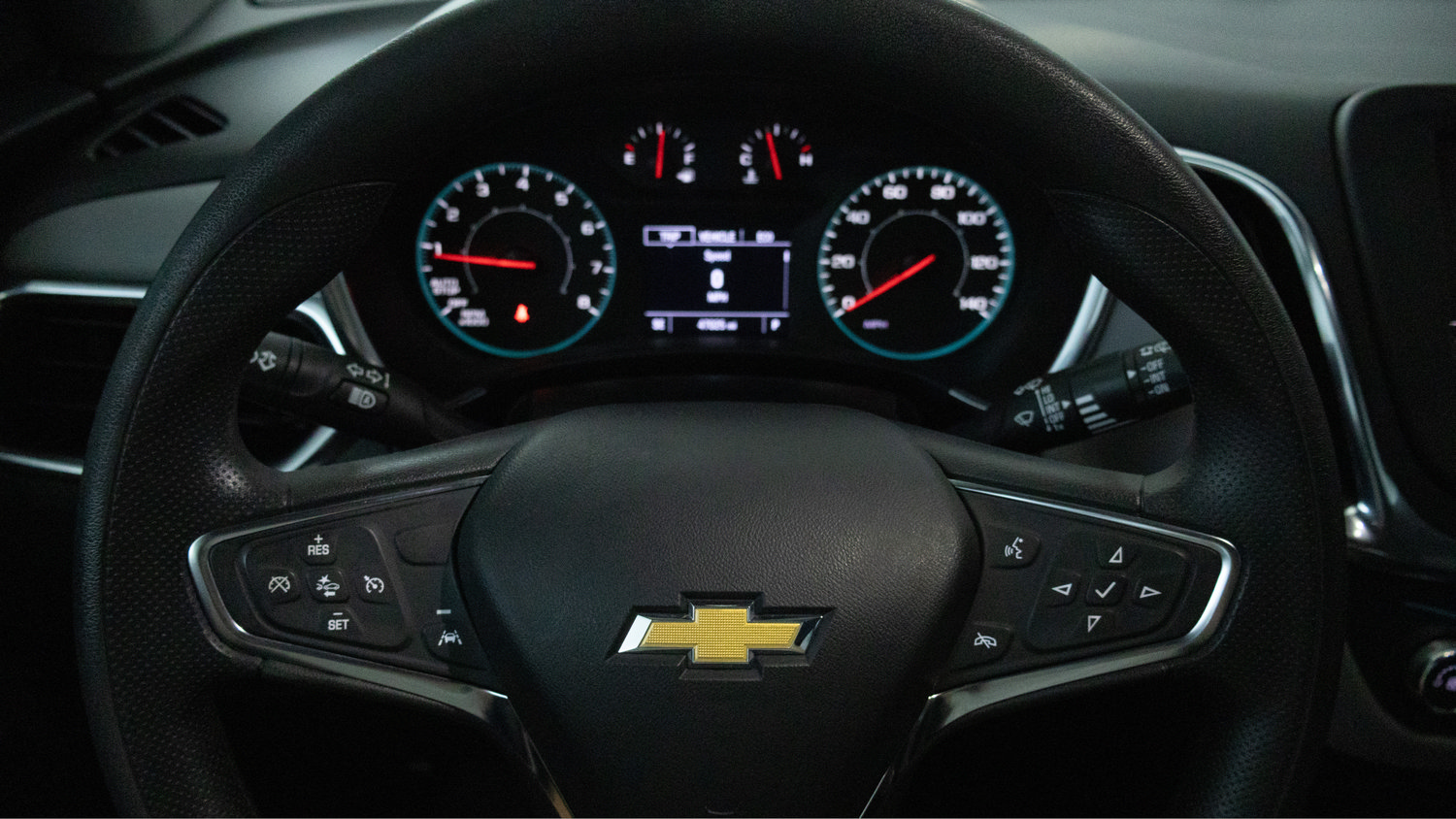 Used 2023 Chevrolet Equinox LS w/ LPO, Floor Liner Package FWD image 17