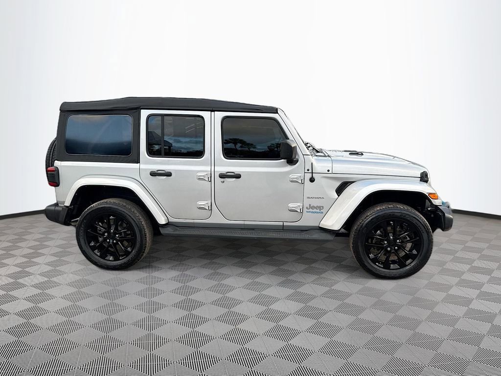 Used 2022 Jeep Wrangler Unlimited Sahara w/ Cold Weather Group image 5