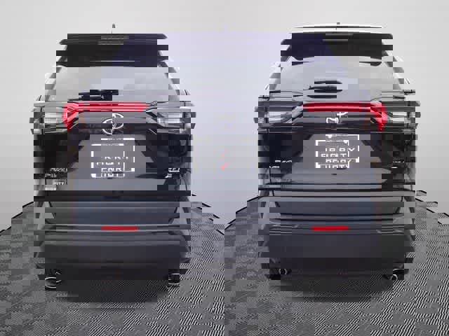 Used 2023 Toyota RAV4 XLE Premium image 3