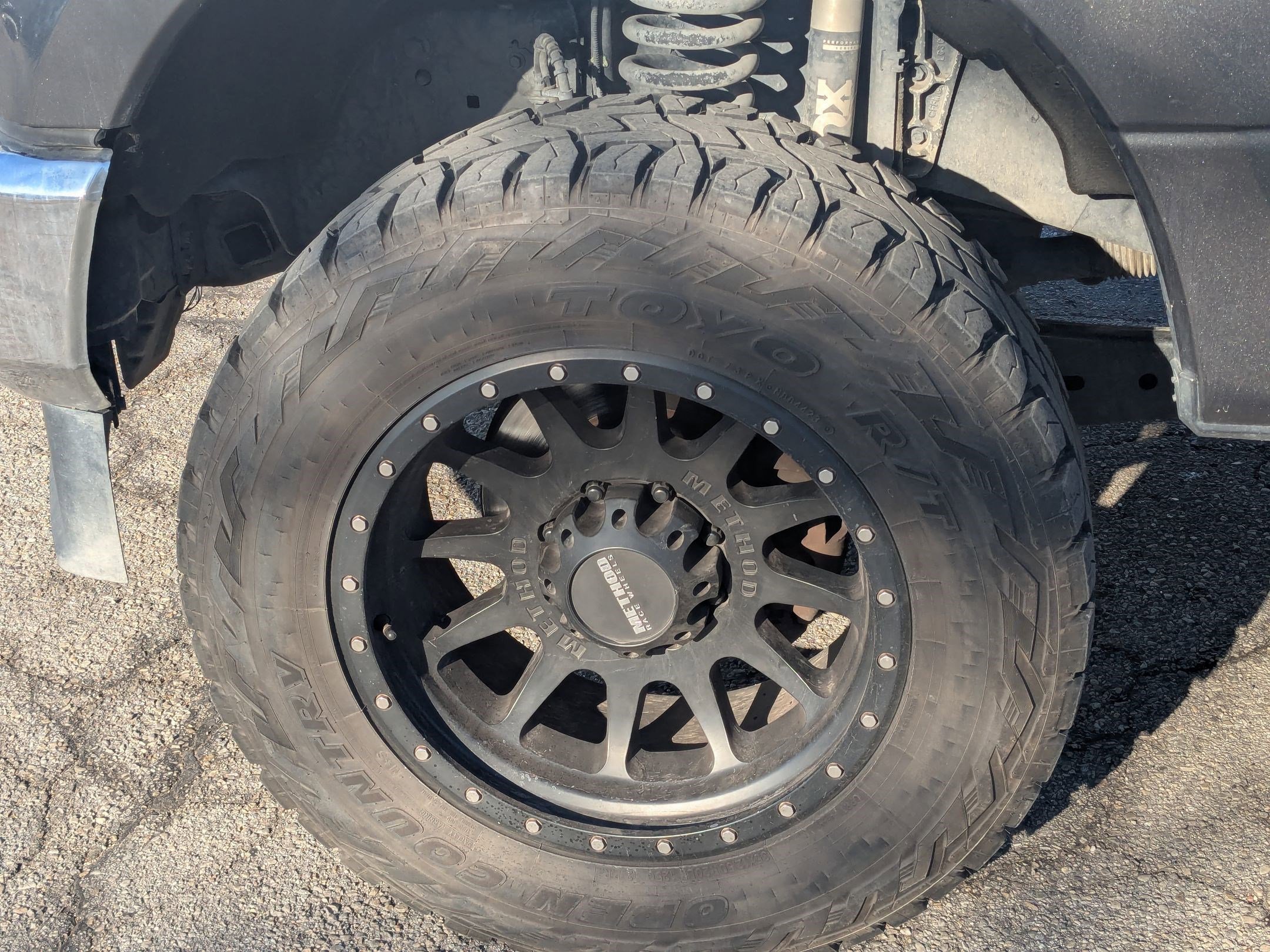 Used 2020 Ford F350 Lariat w/ Camper Package image 14