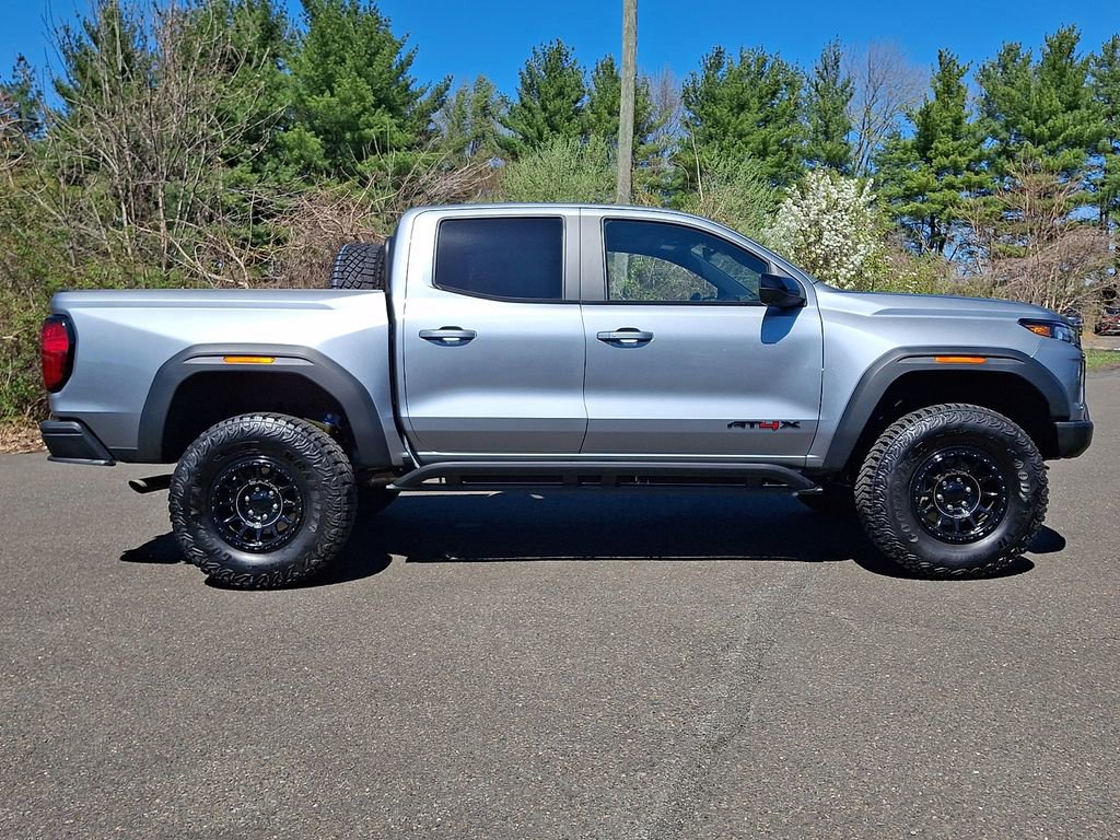 Certified 2024 GMC Canyon AT4X w/ AT4X AEV Edition image 7