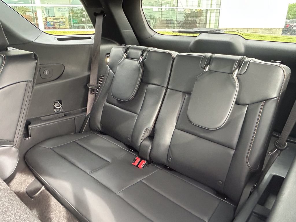 Used 2026 Ford Explorer Tremor w/ Tremor Convenience Package AWD/4WD image 15