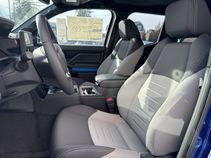 Used 2025 Toyota Tacoma Limited image 6