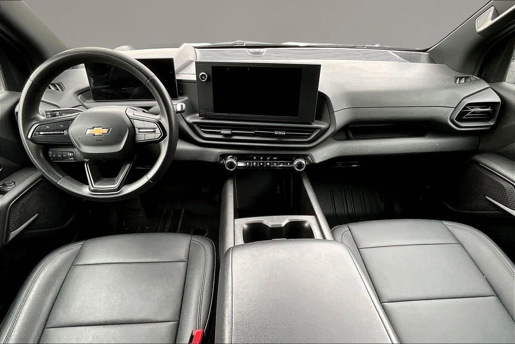 Used 2024 Chevrolet Silverado EV W/T AWD/4WD image 8
