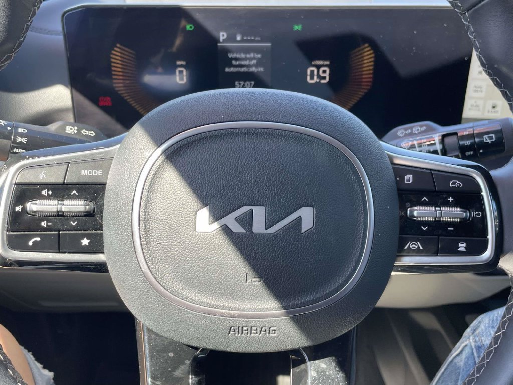 Used 2025 Kia Sorento S w/ Panoramic Sunroof Package FWD image 29