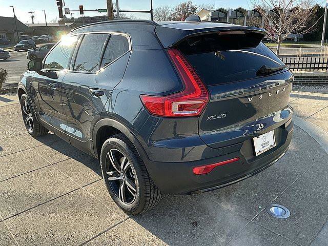 New 2026 Volvo XC40 B5 Core AWD/4WD image 10