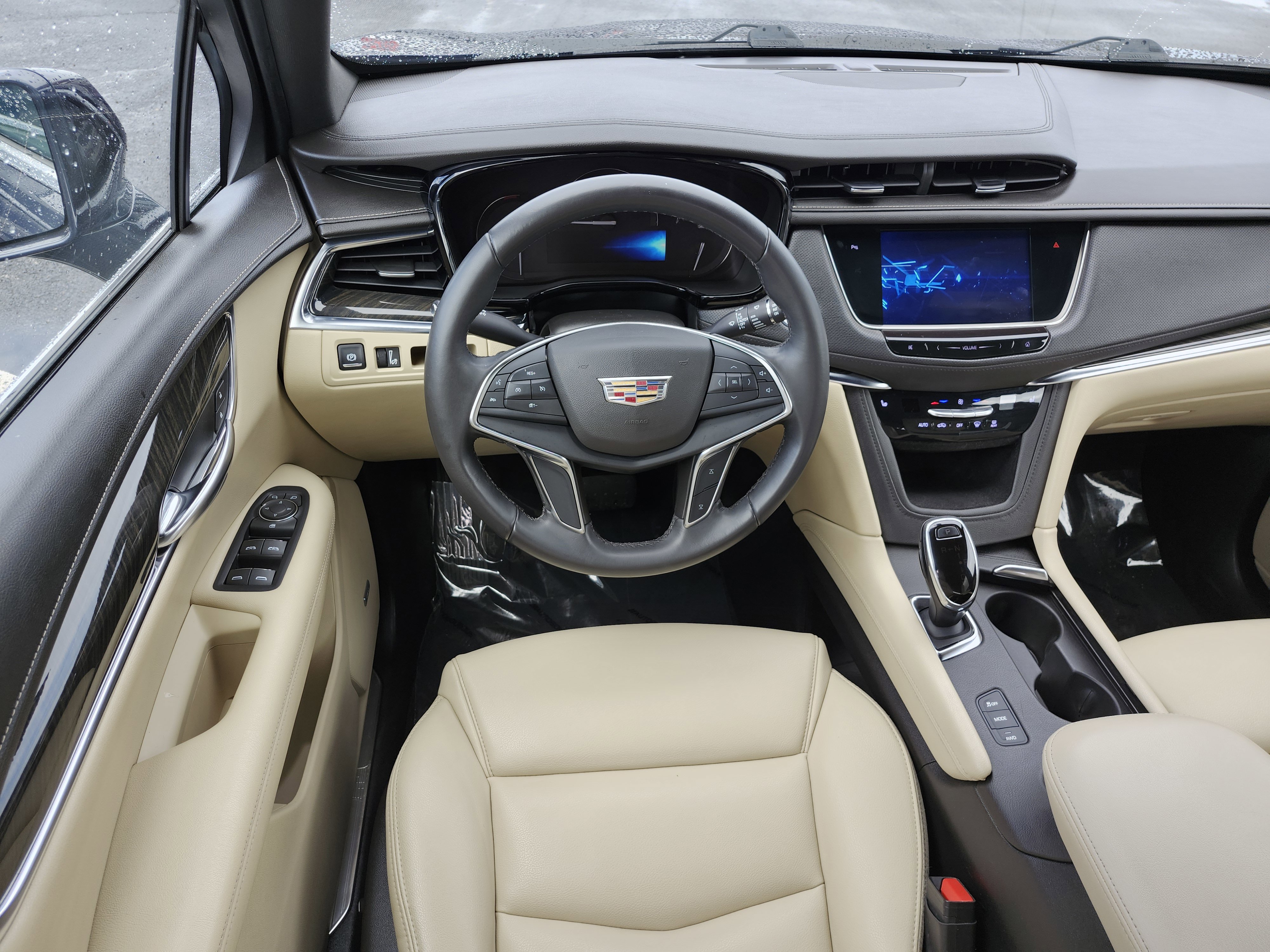 Used 2018 Cadillac XT5 AWD image 29