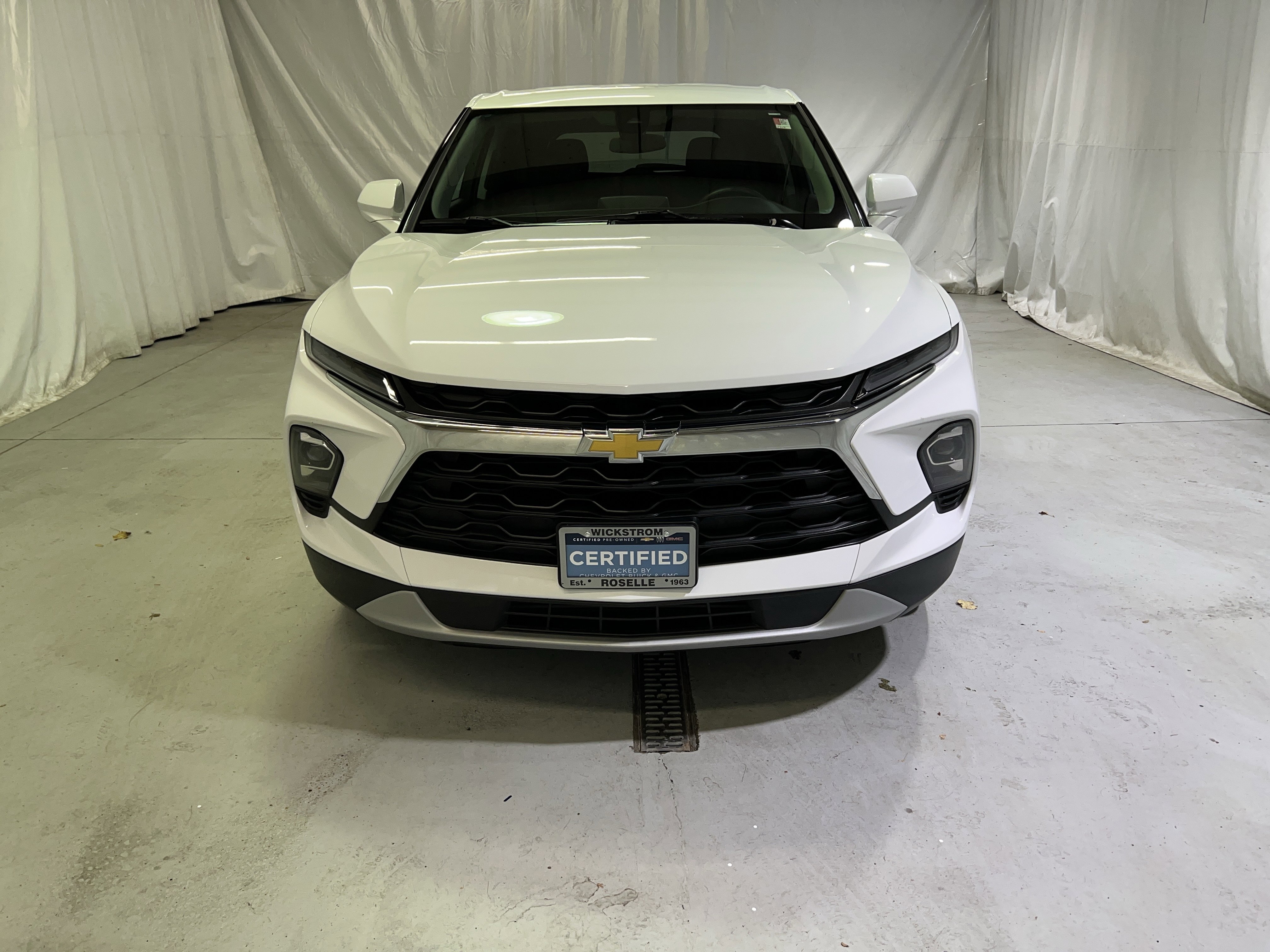 Used 2023 Chevrolet Blazer LT image 3