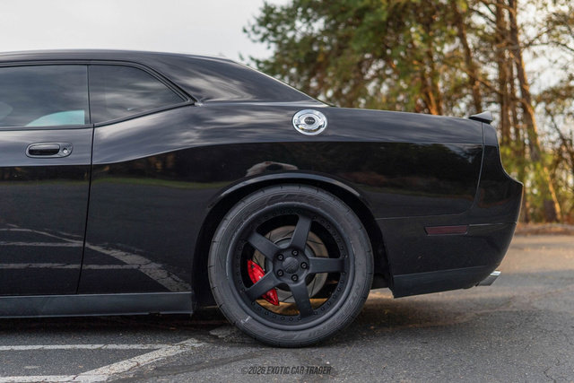 Used 2009 Dodge Challenger SRT8 w/ SRT Option Group II image 5