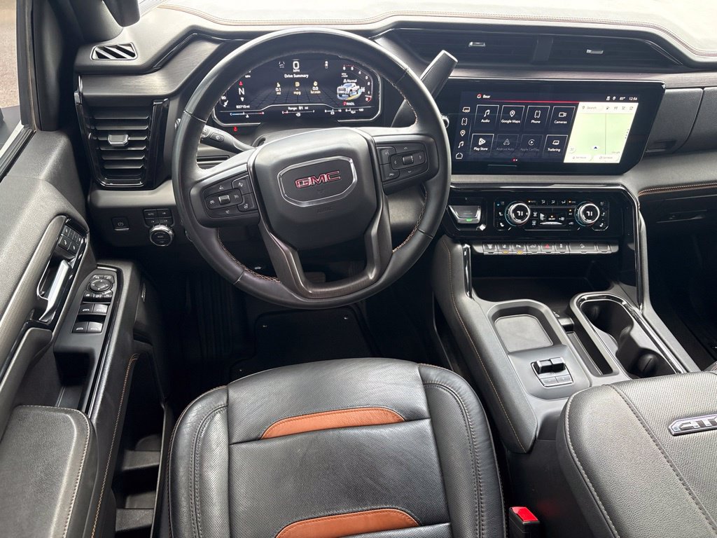 Used 2024 GMC Sierra 2500 AT4 w/ AT4 Preferred Package AWD/4WD image 3
