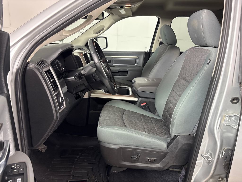 Used 2017 RAM 1500 Big Horn AWD/4WD image 29