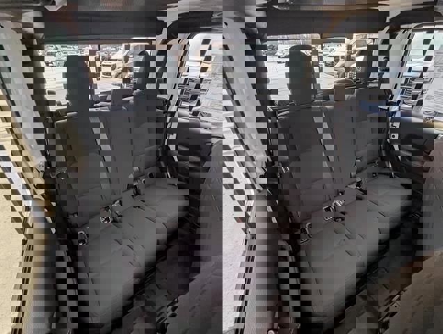 Used 2022 Jeep Gladiator Overland w/ Cold Weather Group image 22