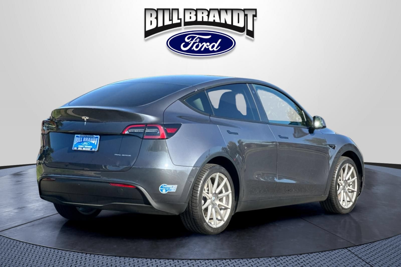 Used 2021 Tesla Model Y Long Range AWD/4WD image 3