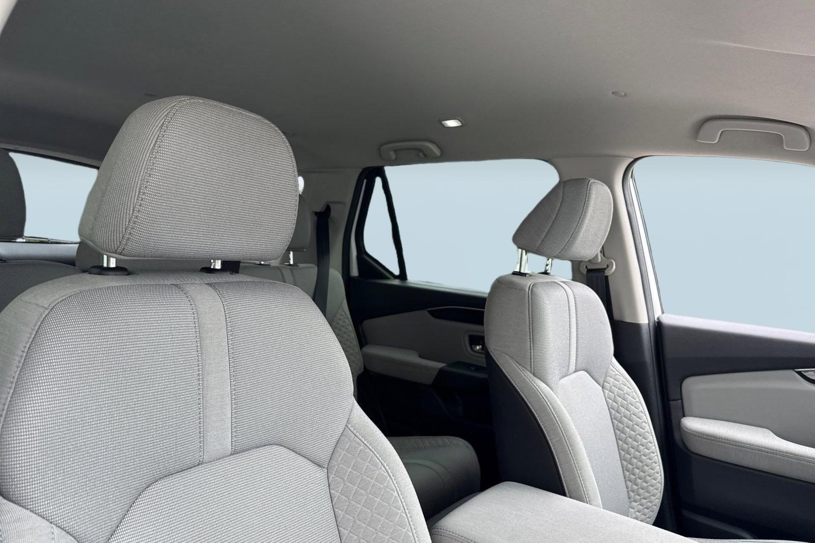 Certified 2023 Honda Pilot LX image 26