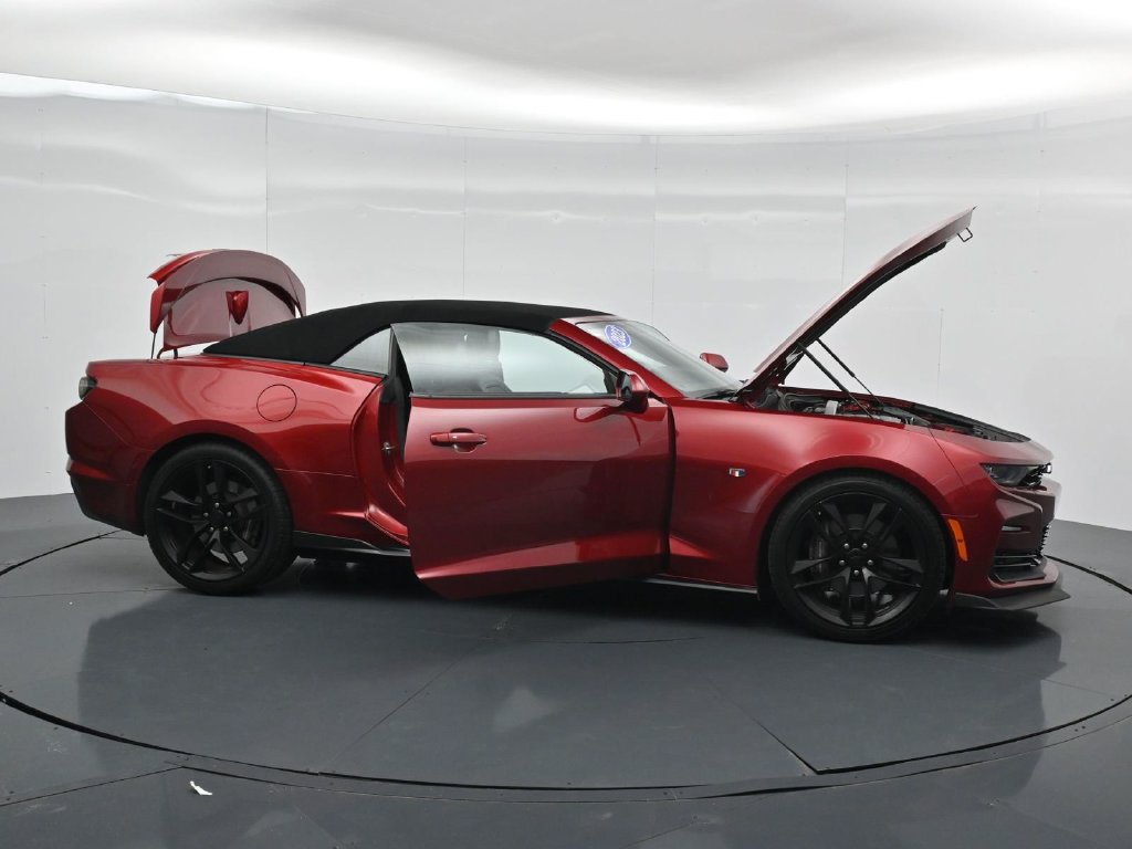 Used 2023 Chevrolet Camaro SS RWD image 40