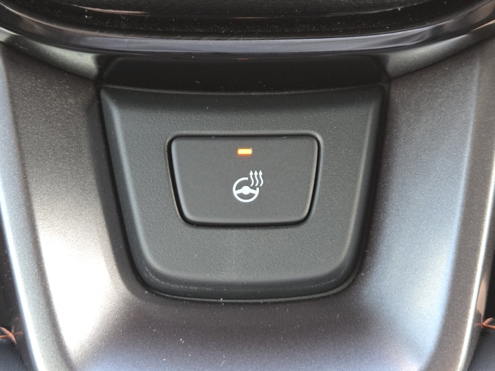 Used 2025 Honda Pilot TrailSport image 8