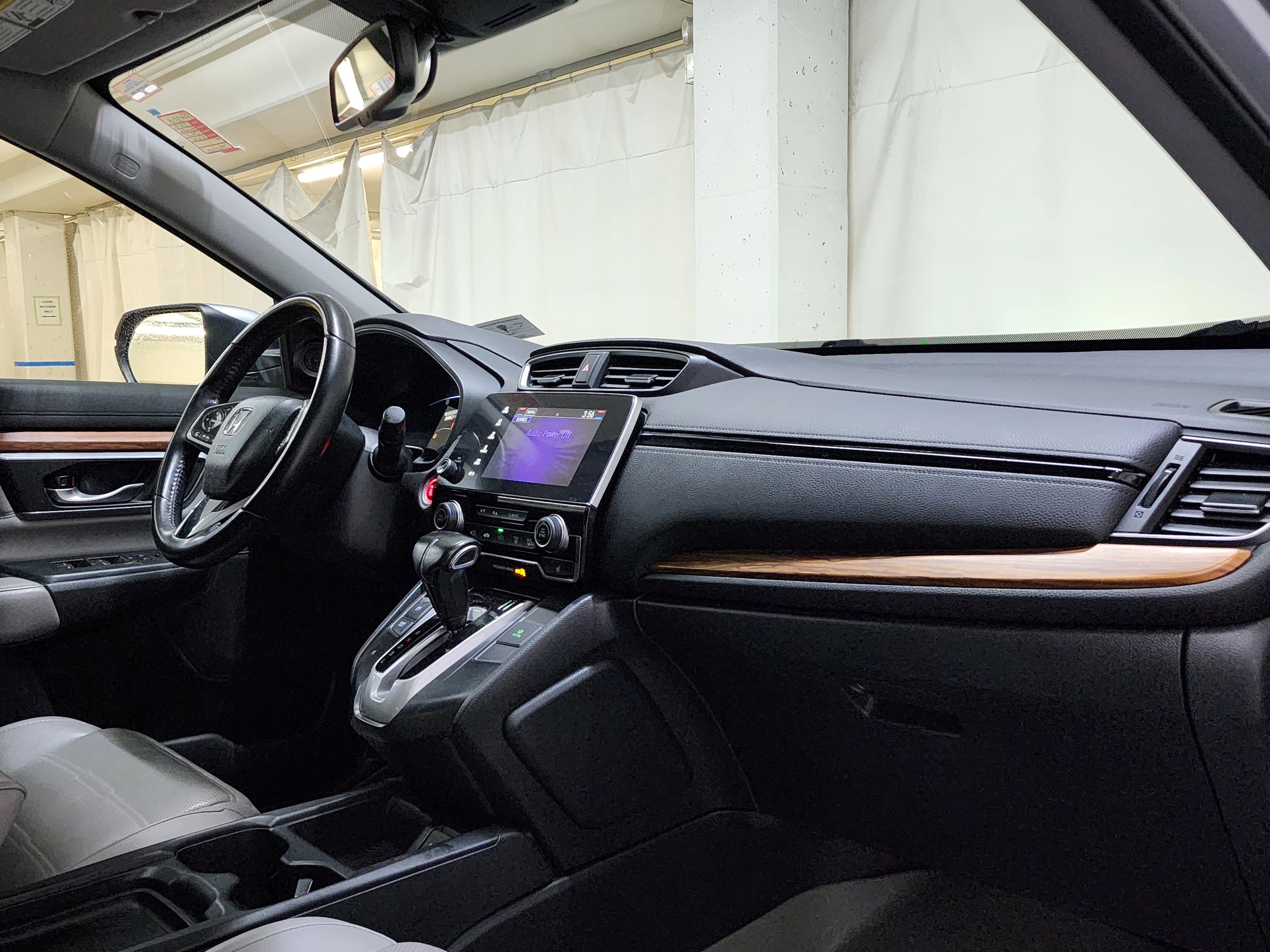 Used 2017 Honda CR-V Touring image 22