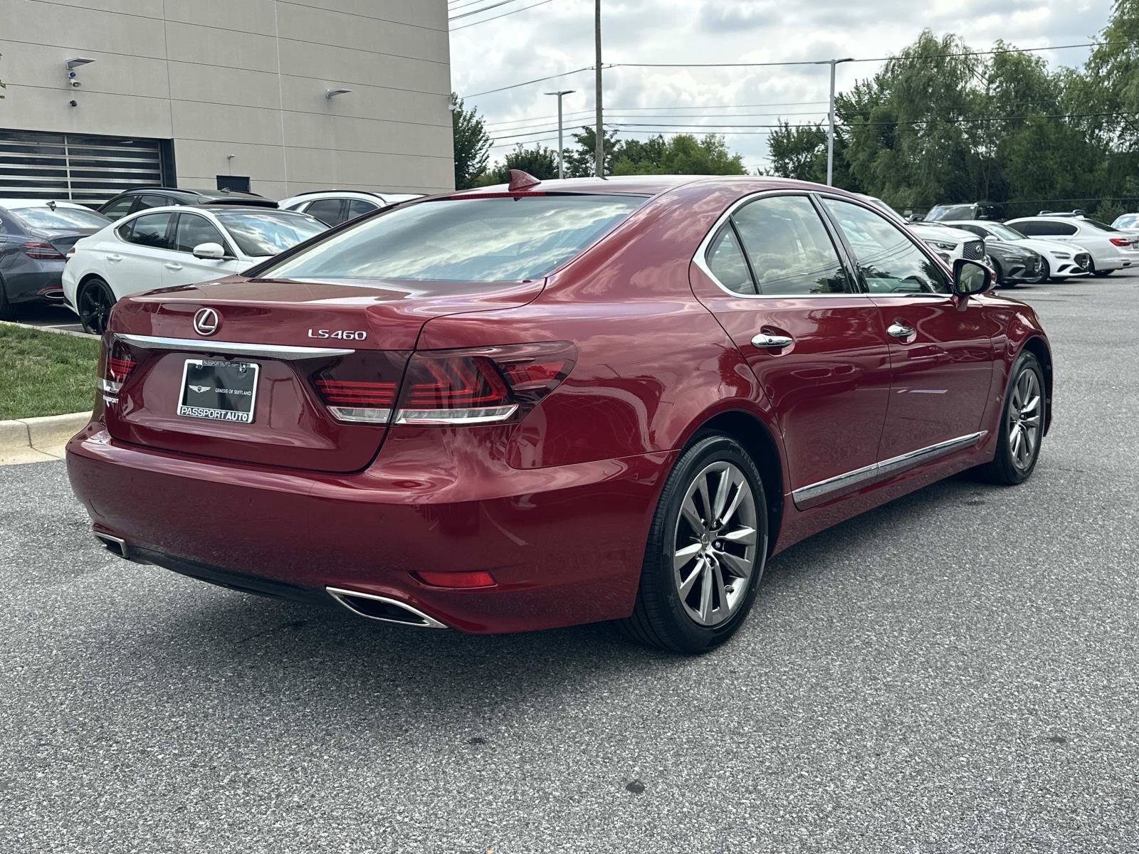 Used 2015 Lexus LS 460 AWD w/ Comfort Package image 5