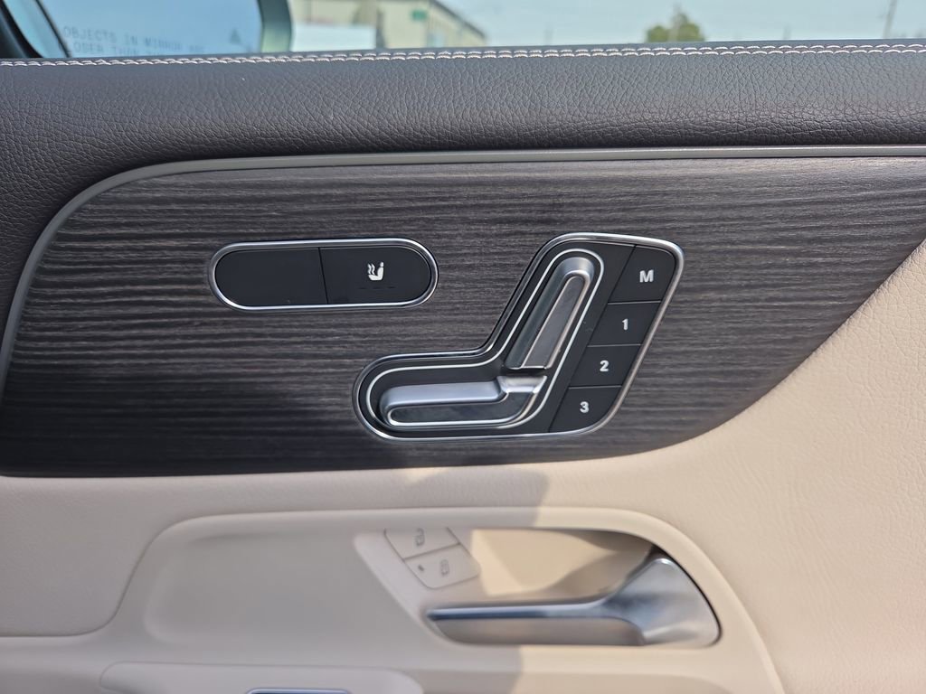 Certified 2026 Mercedes-Benz GLB 250 GLB 250 image 16