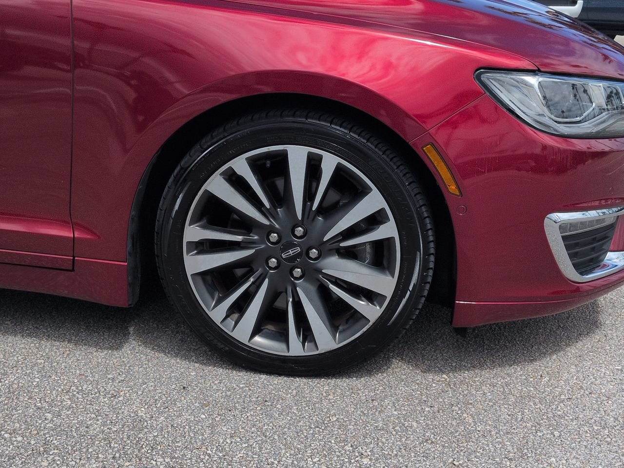 Certified 2019 Lincoln MKZ Reserve w/ Luxury Package FWD image 11