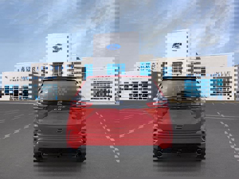 New 2024 Ford Edge ST-Line w/ Class II Trailer Tow Package image 27